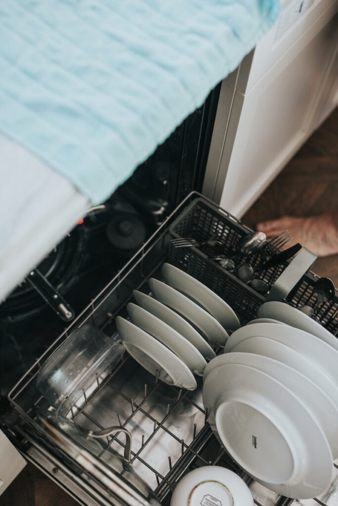 dishwasher cleaning